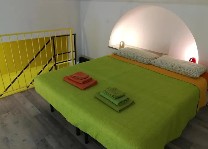 2 Lofts Guest House